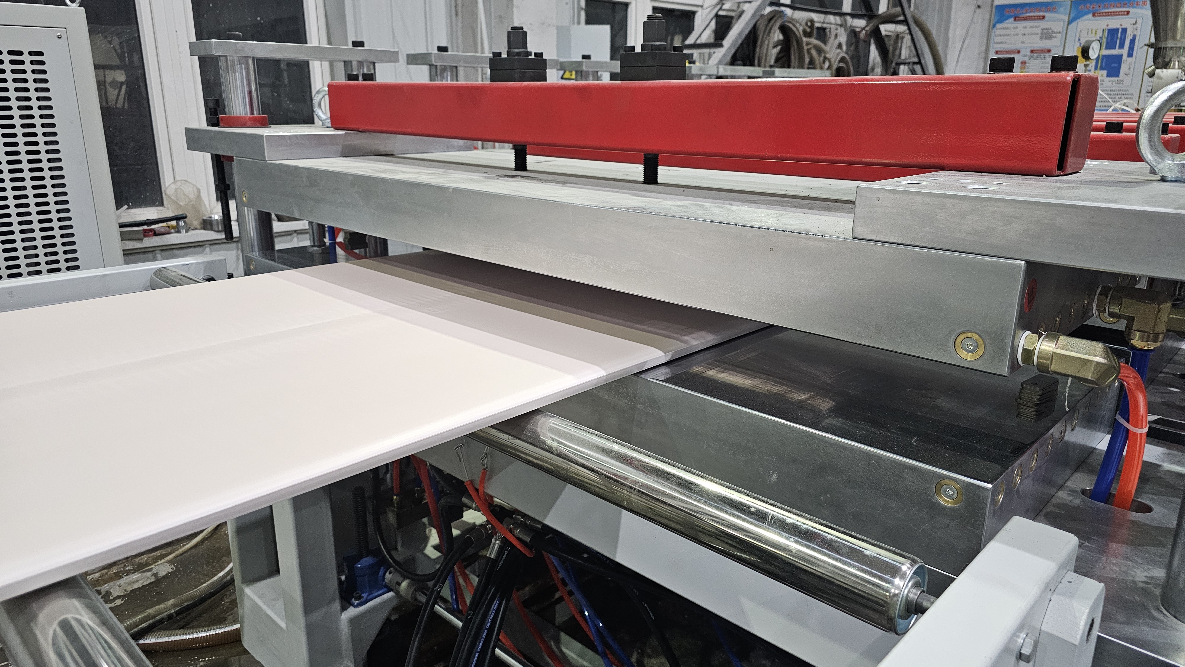 Машина для производства пенопласта ПВХ, машина для производства пенопласта ПВХ, линия по производству пенопласта ПВХ