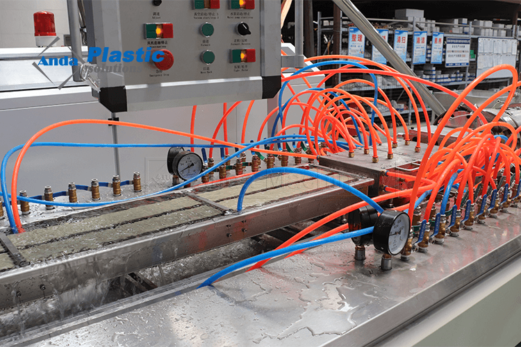 Производители машины для машины WPC WPC Make Machine Machine WPC Door Rame Production Line
