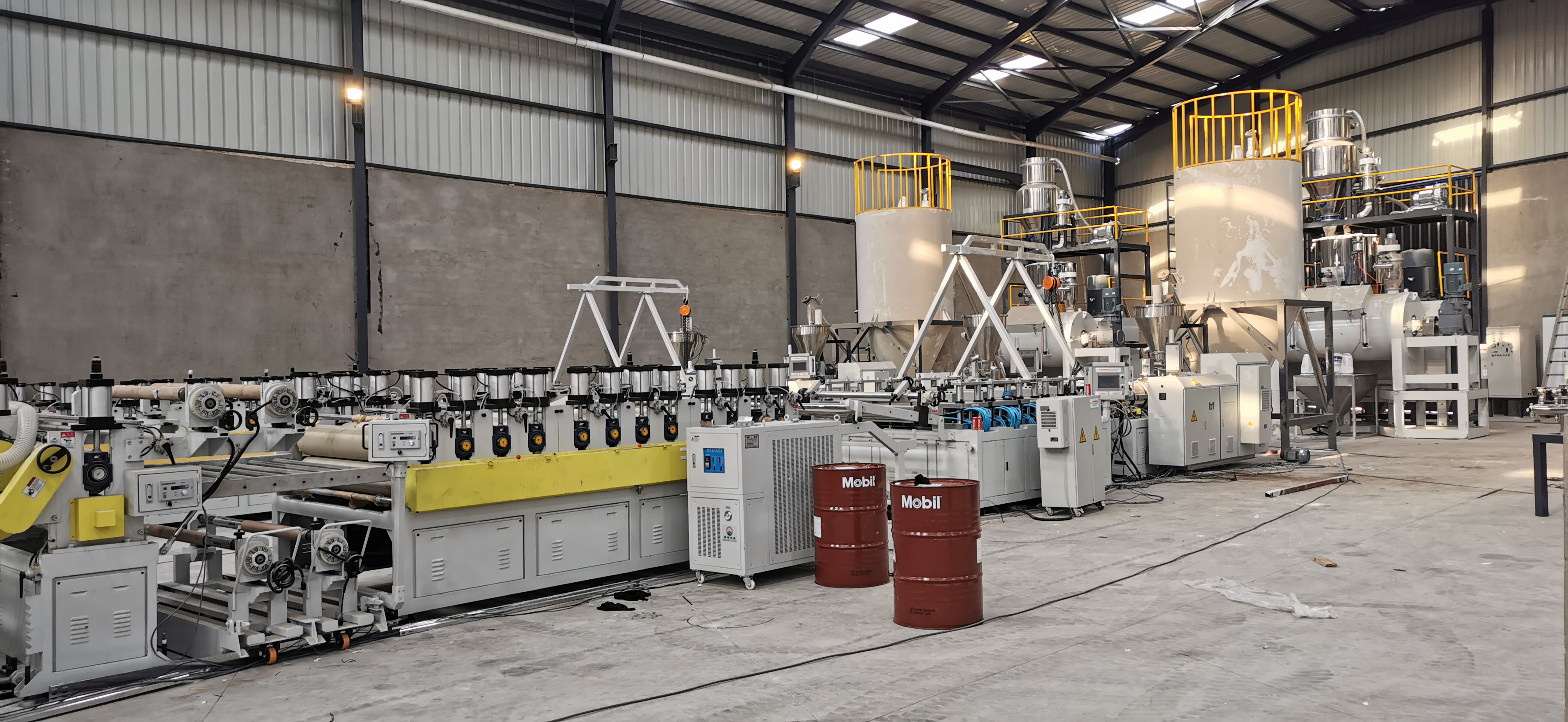 Линия по производству пенопласта ДПК, машина для производства пенопласта ДПК, машина для производства пенопласта ДПК, линия по производству пенопласта из ПВХ