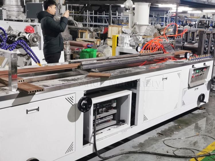 WPC Линия WPC, Линия экструзии профиля WPC, Машина для экструзии профиля WPC 