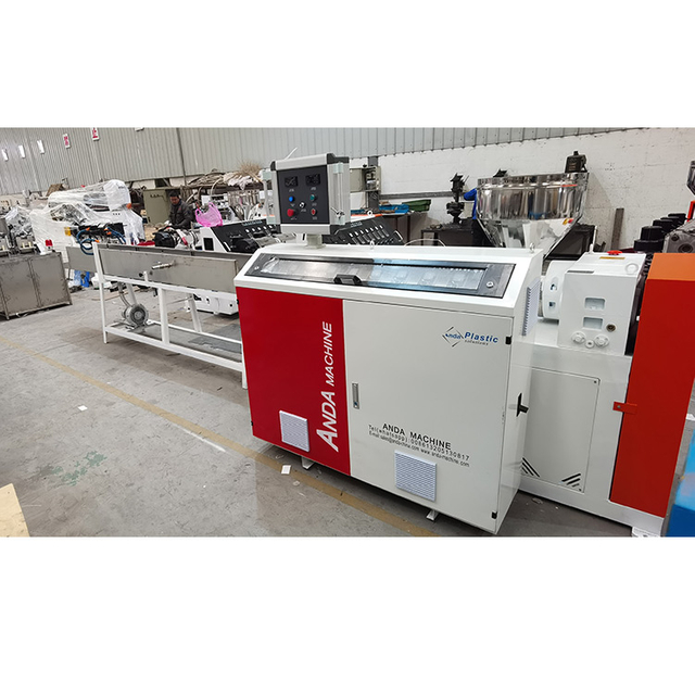 Anda Одиночная винтовая машина для изготовления края